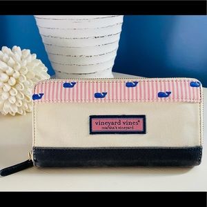 Vineyard Vines NWT Wallet